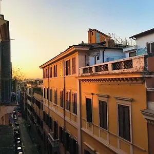 Apartamento Attico Barberini, Roma