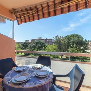https://apartment-lamiraut.fr-provencehotel.com